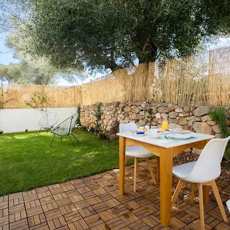 Natura Pensionat San Teodoro (Sardinia)